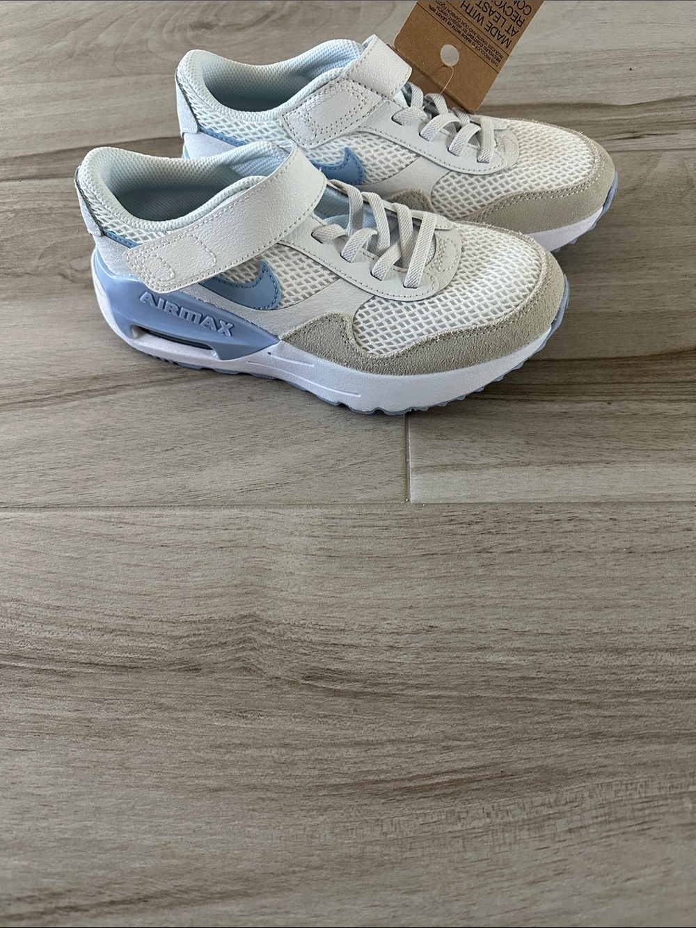 Nike Airmax Kids White and Blue Sneakers, Size 2 youth (boys) - Picture 5 of 8